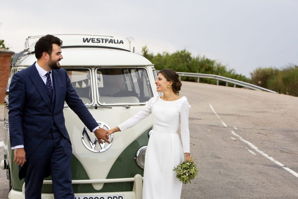 Mejores fotógrafos de Boda en Madrid En la Cama con Calcetines